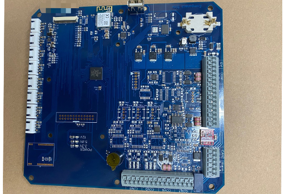 Serienfertigung von Industry Control Boards abgeschlossen